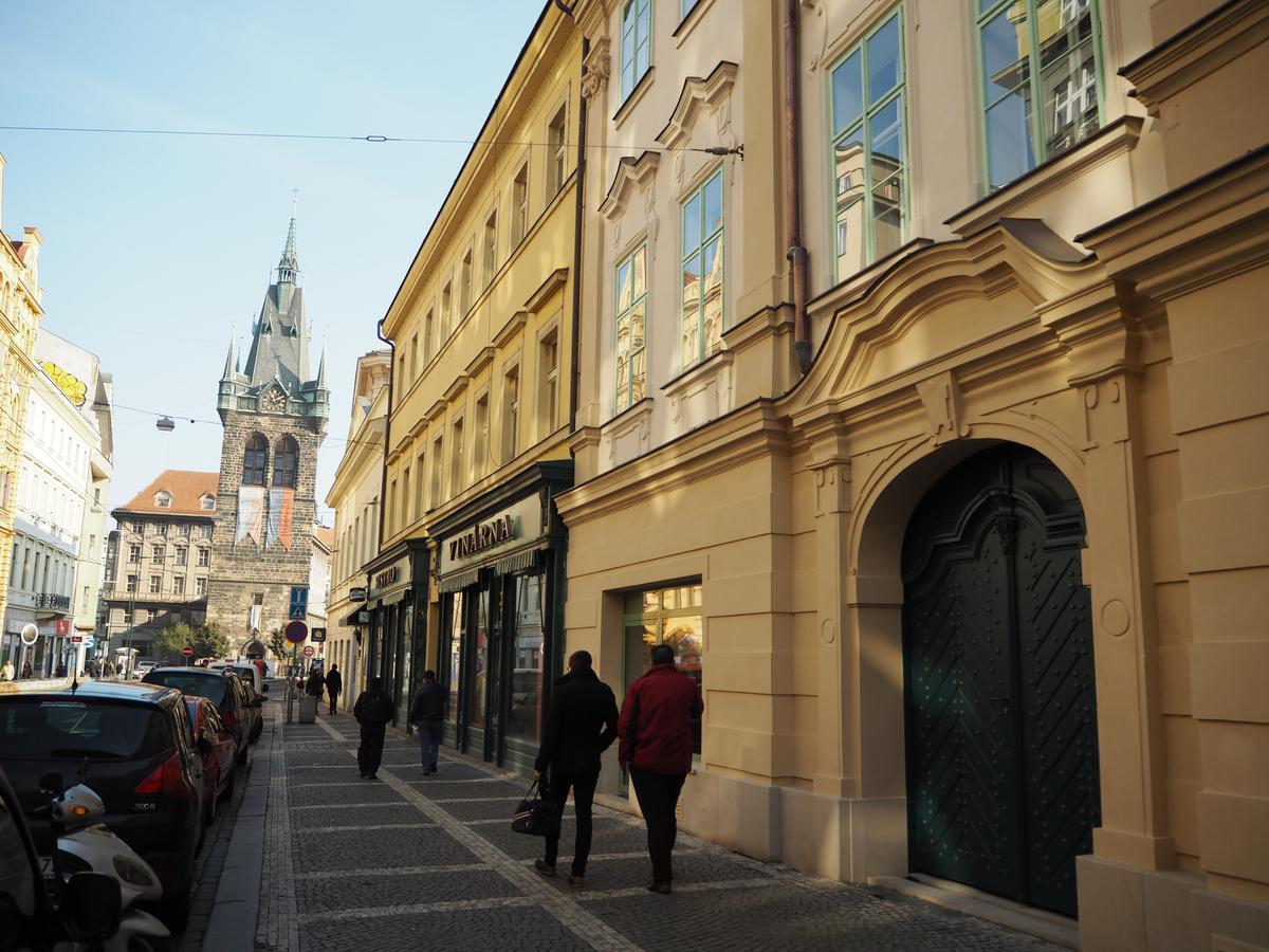 Harrachovsky Palace Praag Buitenkant foto