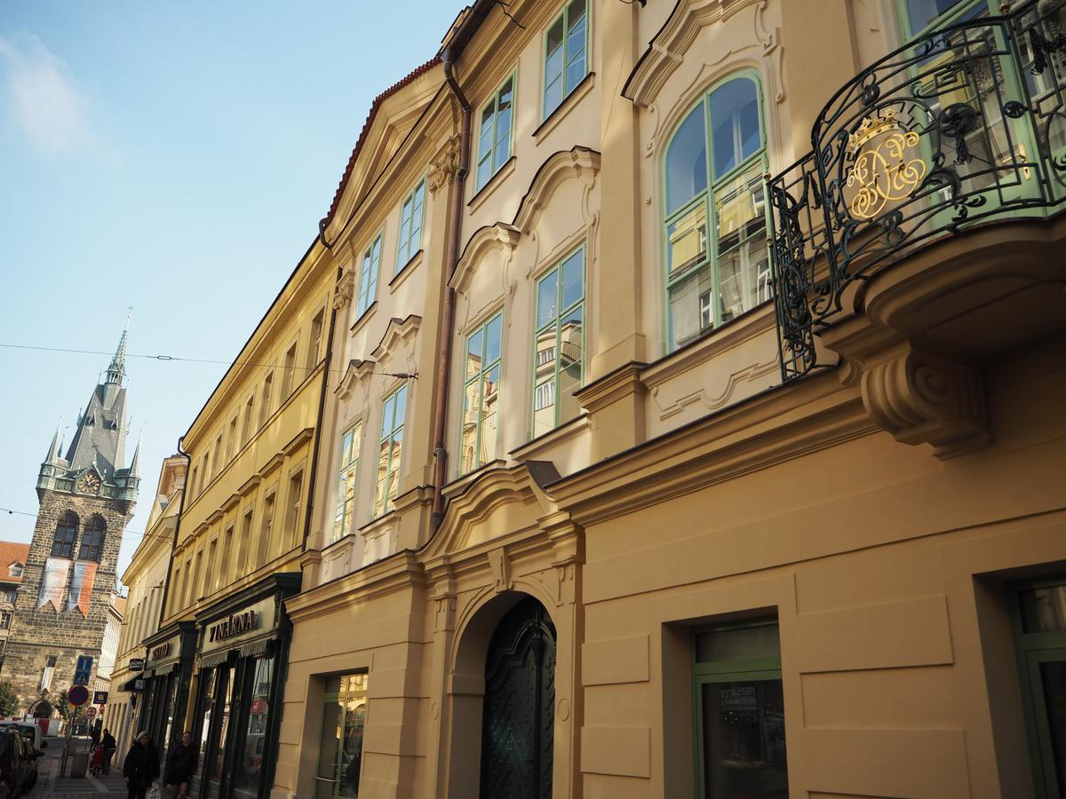 Harrachovsky Palace Praag Buitenkant foto